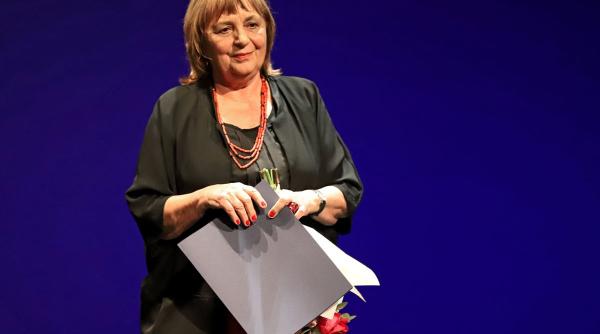 gabriela adamesteanu citeste intreg romanul sau dimineata pierduta la radio romania cultural