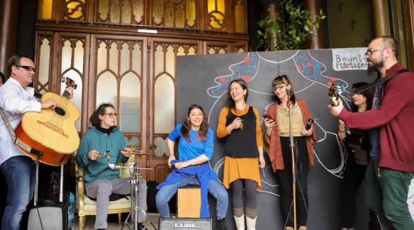 maine incepe collage festival un colaj al artelor in bucuresti pana pe 27 octombrie