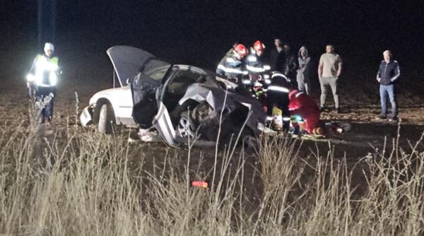 accident teribil in mehedinti un barbat a murit si un copil a fost ranit grav