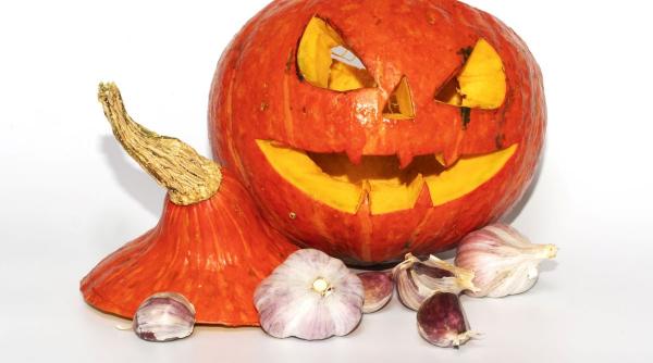 halloween 2024 origini semnificatie simboluri traditii superstitii