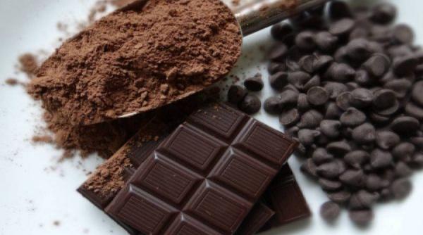 ciocolata neagra 4 beneficii sanatate