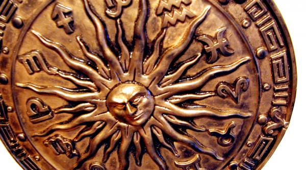 anul 2025 cel mai important an secolului astrologile schimbari globale majore transformari importante