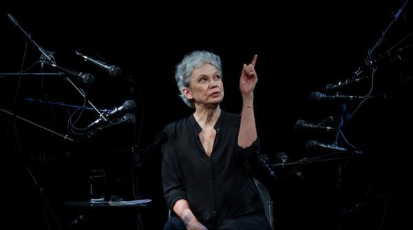 oana pellea deschide festivalul international de teatru interferente de la cluj cu evadarea tacuta