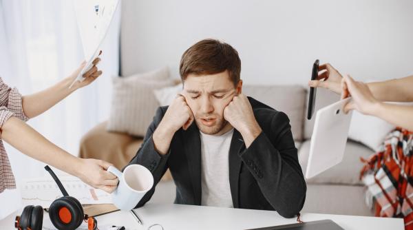 burnout boala profesionala concediu medical platit consiliere psihologica evaluari periodice angajati