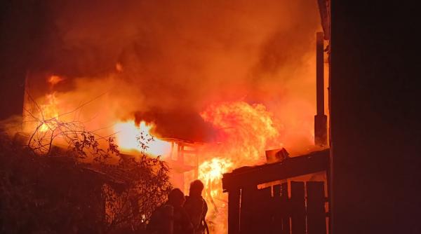 incendiu oradea strada roman ciorogariu