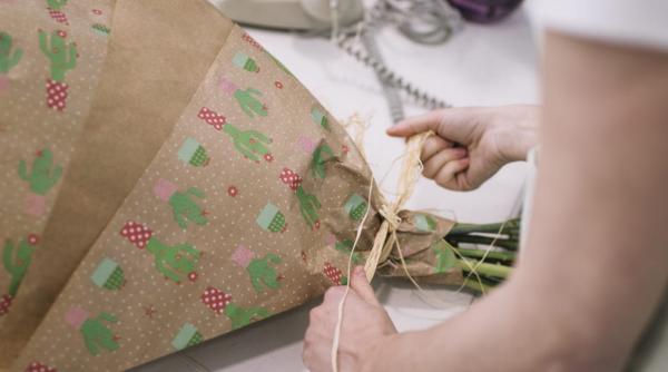 de ce conteaza ambalajul florilor impactul primei impresii asupra clientului