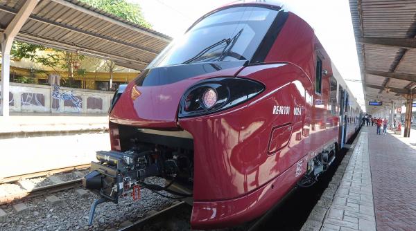 cfr calatori tren electric alstom coradia stream