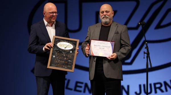 gala premiilor uzpr 2024 jurnalismul de excelenta la scena deschisa