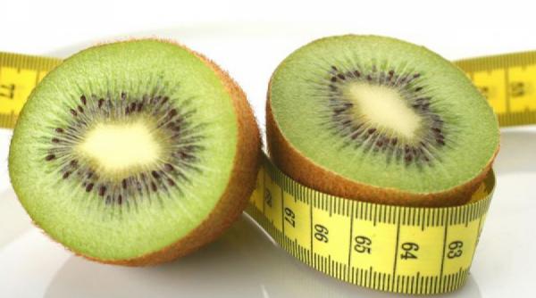 cum ajuta consum kiwi pierzi greutate