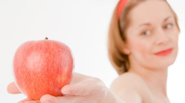 12 semne recunosti oamenii falsi