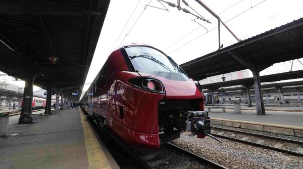 tren alstom infrastructura feroviara meteosensibila