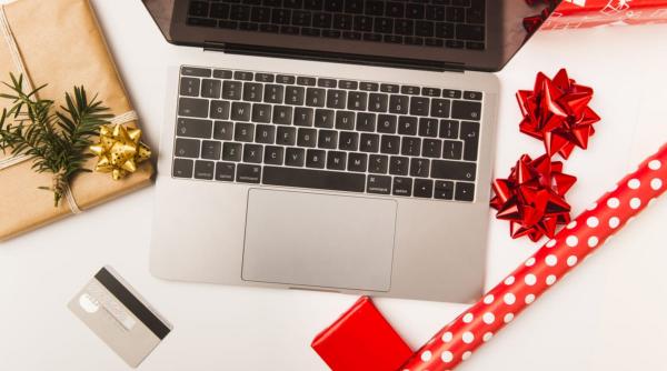 de ce echipamentele it refurbished pot fi un cadou potrivit de sarbatori