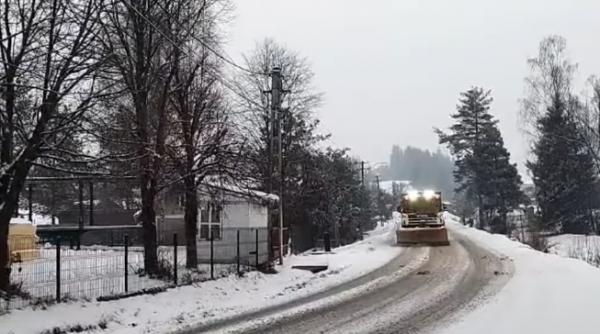 zona montana nordul tarii ninge strat zapada