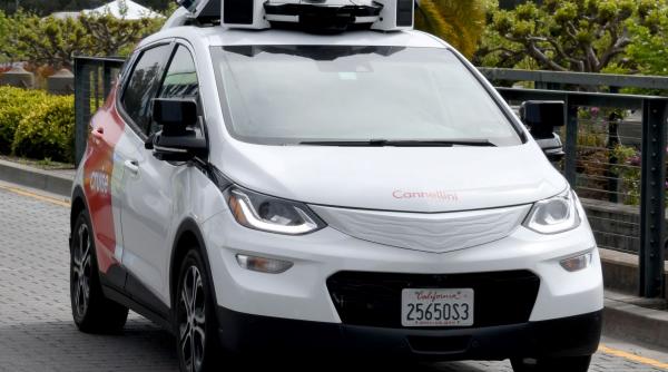general motors renunta robotaxi masinile autonome