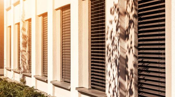 rulourile exterioare un must have pentru locuintele moderne