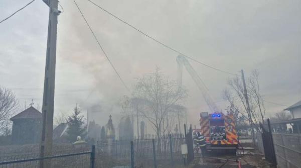 biserica incendiu timpul slujbei craciun albota