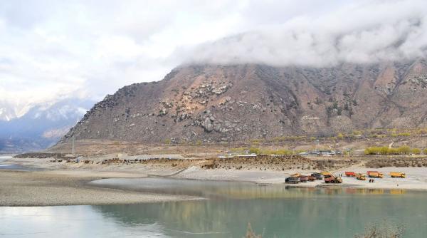 baraj hidroenergetic urias construit china tibet