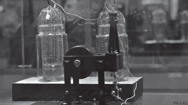 inginerul roman inventat obiect sfideaza legile fizicii