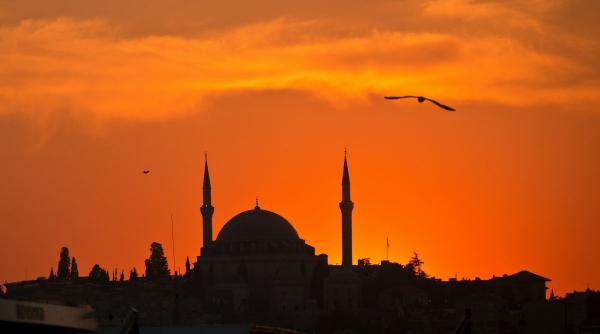 ramadan 2025 cand incepe termina