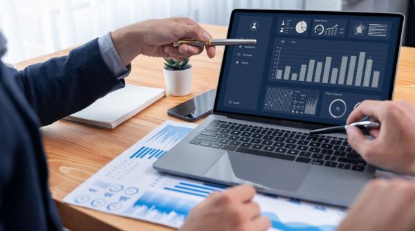 ce inveti la un curs de data analyst ghid pentru incepatori