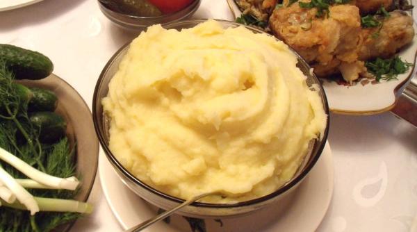 sfaturi in bucatarie cum sa prepari cel mai gusos piure de cartofi