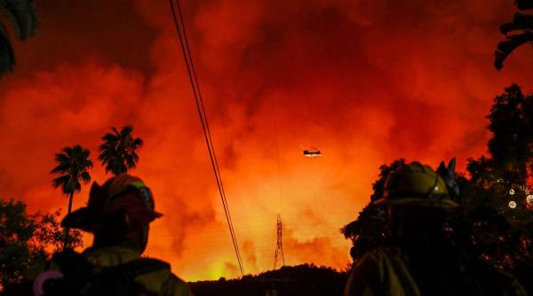 riscurile globale majore afaceri 2025 atacuri cibernetice catastrofe naturale conflicte geopolitice protectionism