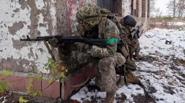 generali arestati neglijenta aparare ucraina