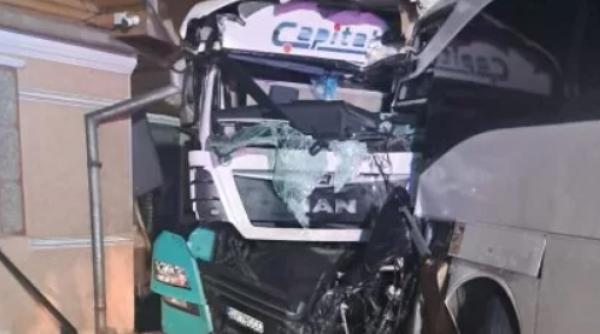 accident mortal autocar sibiu tir dn1 sibiu