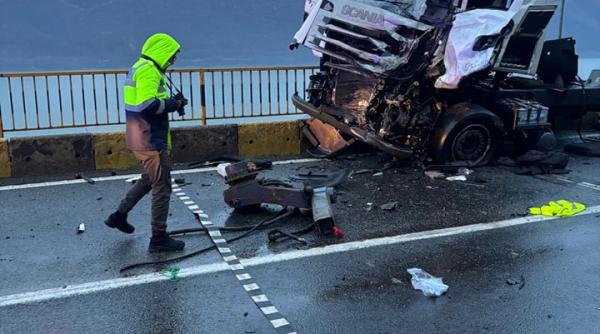 accident cumplit doua tiruri un sofer mort