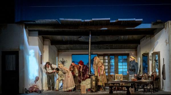 eveniment exceptional la sala mare a nationalului iesean premiera d ale carnavalului de i l caragiale in regia lui claudiu goga