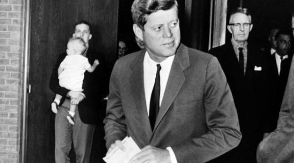 fbi descoperire 2 400 dosare necunoscute asasinare kennedy