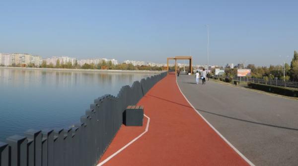 lacul morii insula lux capitala