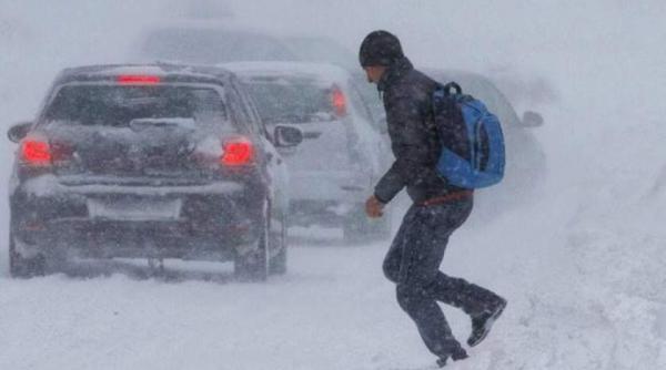 Se schimbă vremea în Capitală. Ninsori și temperaturi scăzute