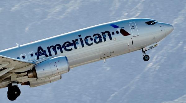 Avion American Airlines din New York, deviat către Roma după o amenințare cu bombă