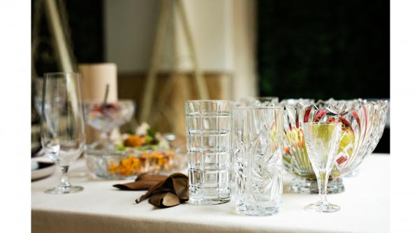pahare apa din cristal bohemia eleganta care completeaza orice masa