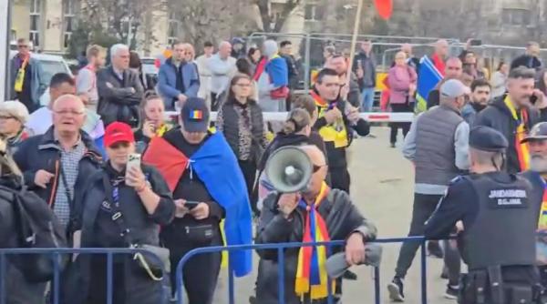 curtea constitutionala proteste candidatura calin georgescu protest