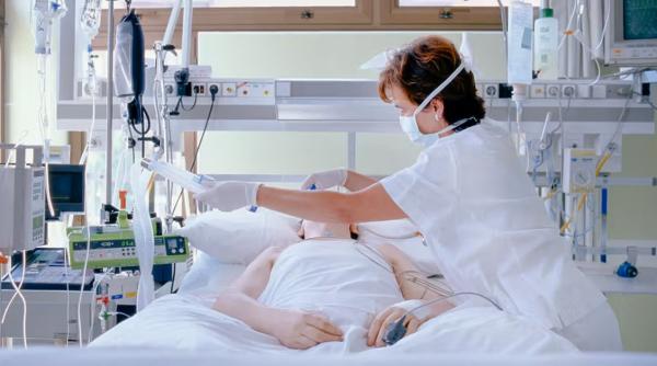 crestere alarmanta numar tineri cancer colon