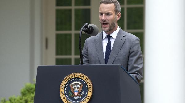 casa alba retragere nominalizare adam boehler emisar special ostatici
