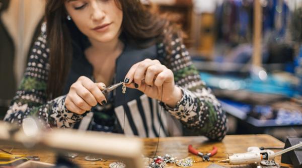 artynos ro o punte intre artizani si iubitorii de produse unicat