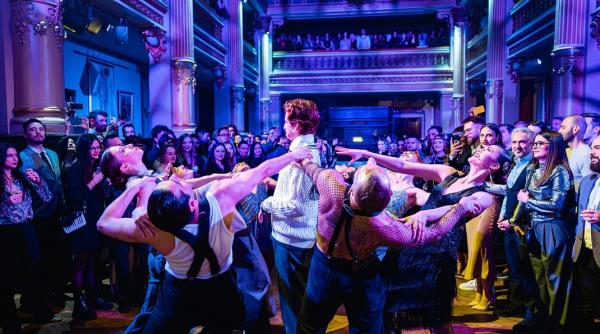 ecouri dupa o seara in lumea lui gatsby ce ramane cand se incheie spectacolul