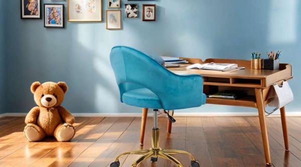 transforma camera micutilor intr un colt de inspiratie si creativitate cu scaune de birou colorate pentru copii