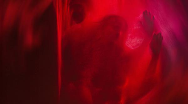 icr new york a prezentat premiera spectacolului lungs de duncan macmillan o noua productie teatrala din cadrul programului studioul de teatru romano american