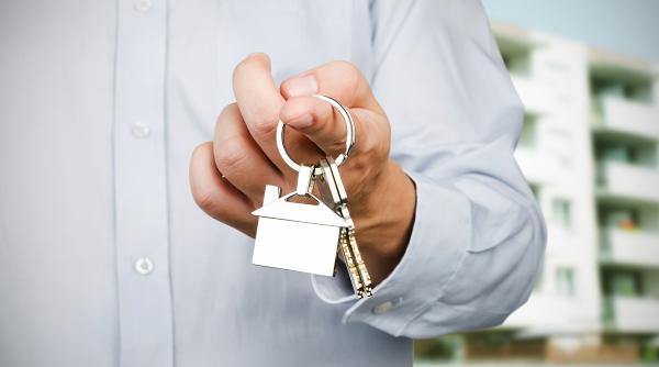 storia imobiliare martie