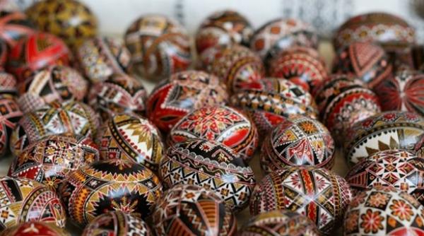 oul simbolul fecunditatii si al formei desavarsite