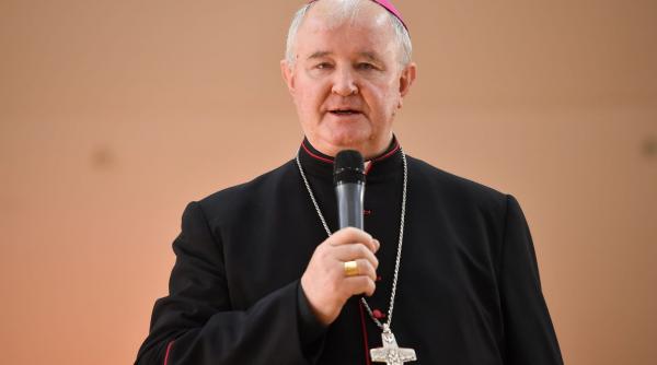 mesajul ips aurel perca arhiepiscop mitropolit de bucuresti la trecerea in vesnicie a papei francisc