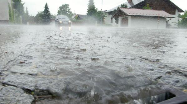 meteo avertizari averse torentiale grindina