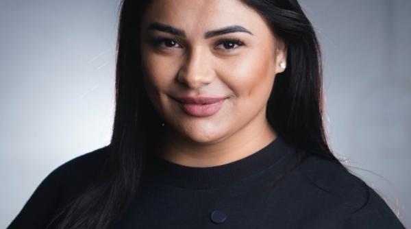 fara aplauze fara aprobari sa fii bine fara sa demonstrezi nimanui nimic