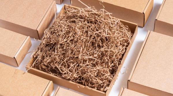 hartia de umplutura un paradox cand vine vorba de ambalarea coletelor