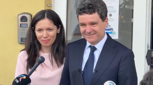 Bătălia finală: Românii își aleg astăzi președintele pentru următorii 5 ani. Cinci milioane de alegători au votat până la această oră. 