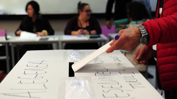 romani vot patos speranta ura